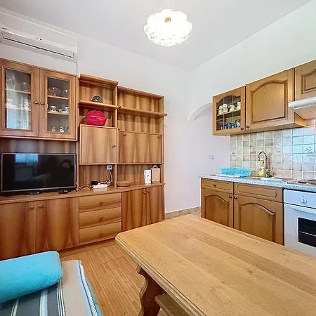 Ivo-1 By Interhome Appartement