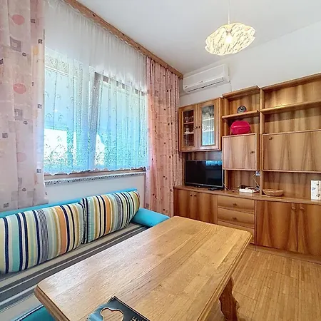 Ivo-1 By Interhome Apartamento